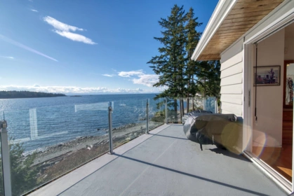 Breakfast Nook Photo of 6437 Sunshine Coast Highway, Sechelt, BC