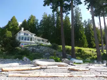 6437 Sunshine Coast Highway, Sechelt, BC, Sechelt — Single Family Residence for sale