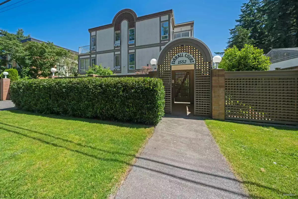 Exterior Rear Photo of 3 1552 Everall Street, White Rock, BC