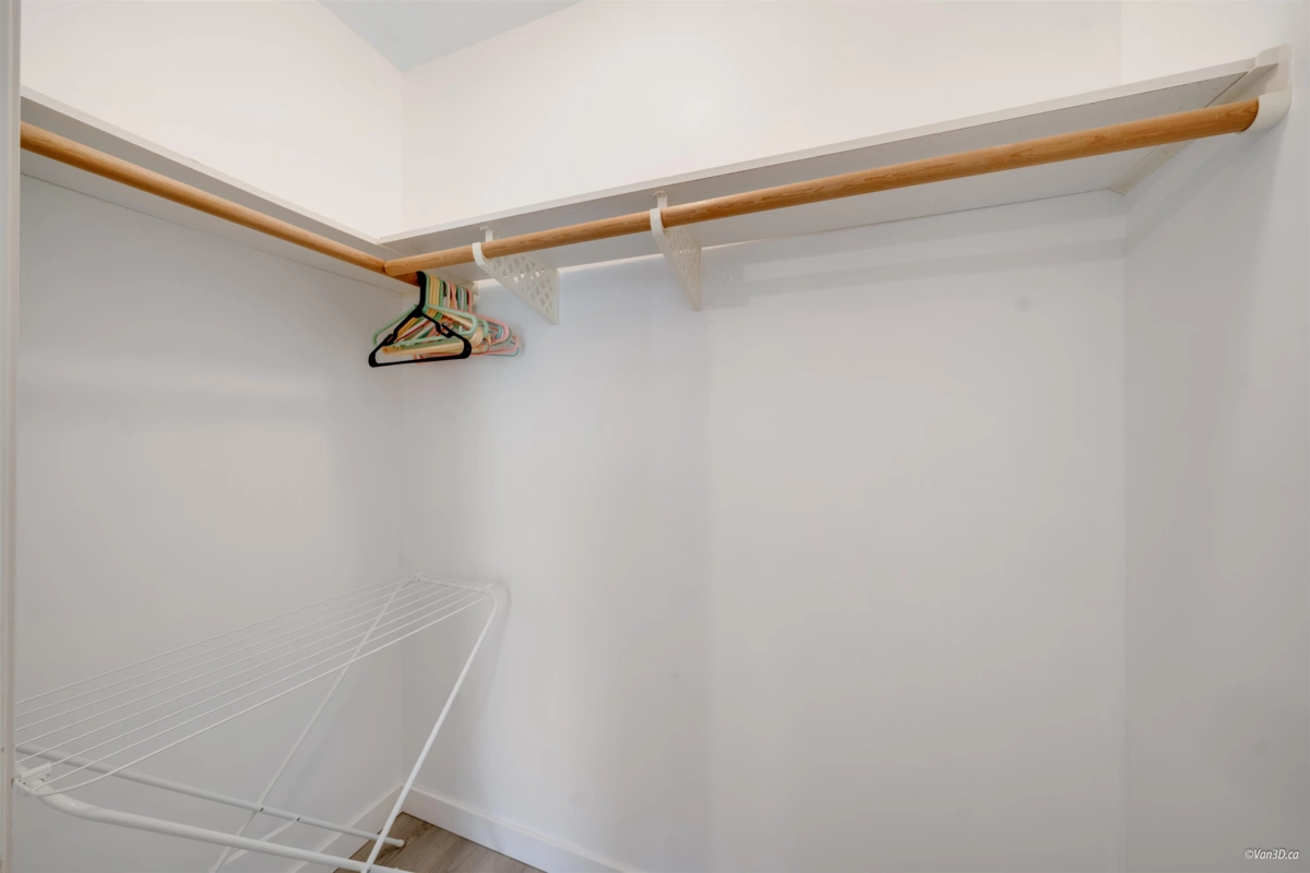 Garage Interior Photo of 3 1552 Everall Street, White Rock, BC