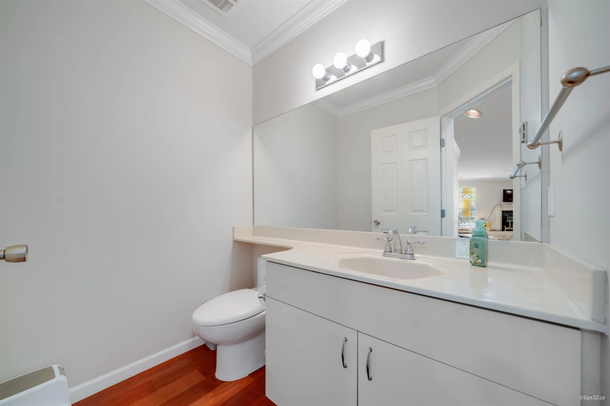 Loft / Bonus Room Photo of 3 1552 Everall Street, White Rock, BC