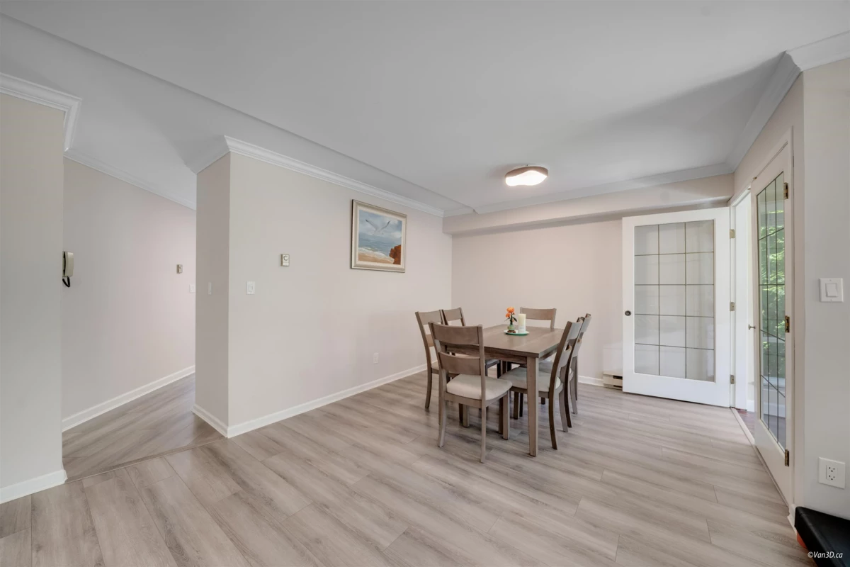 Pantry Photo of 3 1552 Everall Street, White Rock, BC