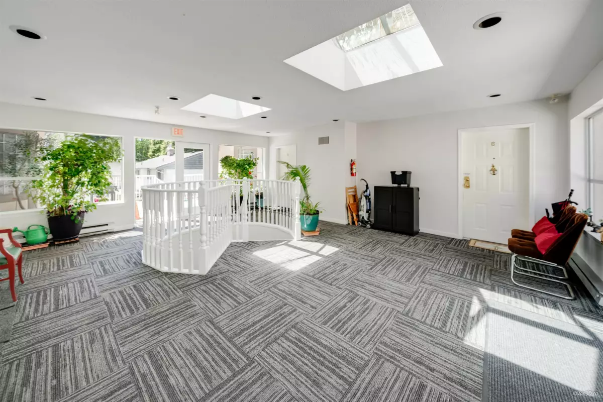 Playground / Recreational Area Near 3 1552 Everall Street, White Rock, BC