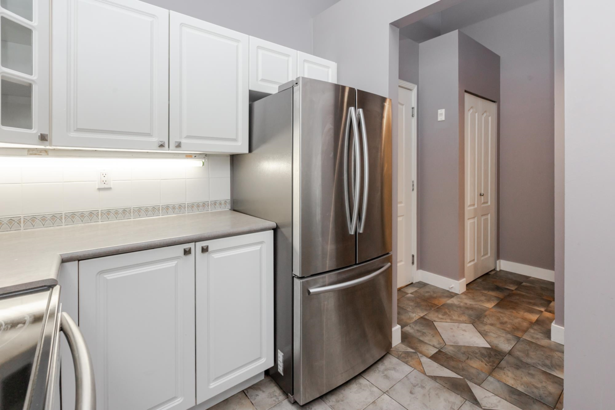 Primary Bedroom Photo of 415 14377 103 Avenue, Surrey, BC