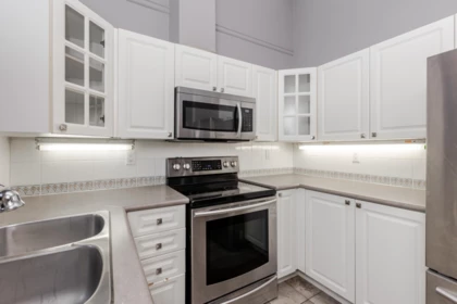 Kitchen Island Photo of 415 14377 103 Avenue, Surrey, BC