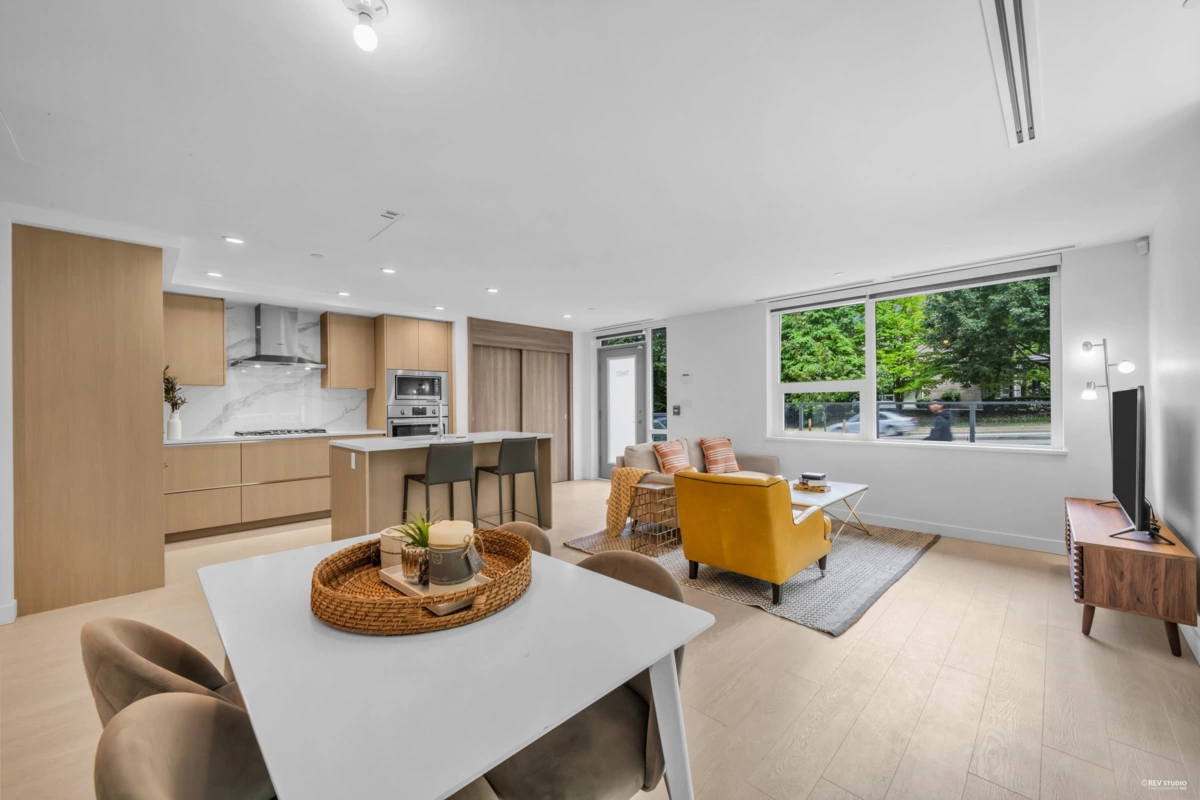 Kitchen Island Photo of 7 13778 100 Avenue, Surrey, BC