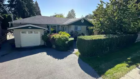 15970 Thrift Avenue, White Rock, BC, White Rock — Single Family Residence for sale