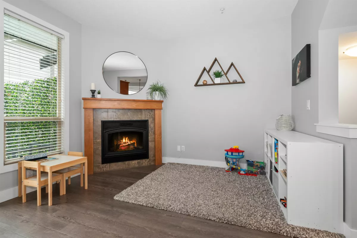 Staircase Photo of 2 9280 Broadway Street, Chilliwack, BC