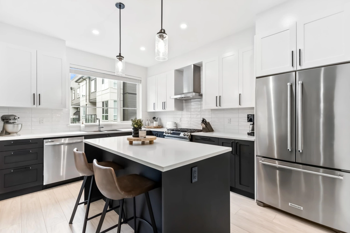 Breakfast Nook Photo of 10 7288 188 Street, Surrey, BC