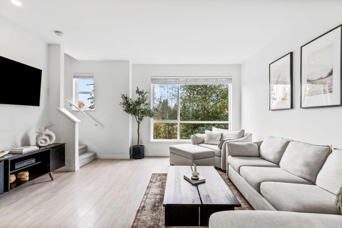 Family Room Photo of 10 7288 188 Street, Surrey, BC