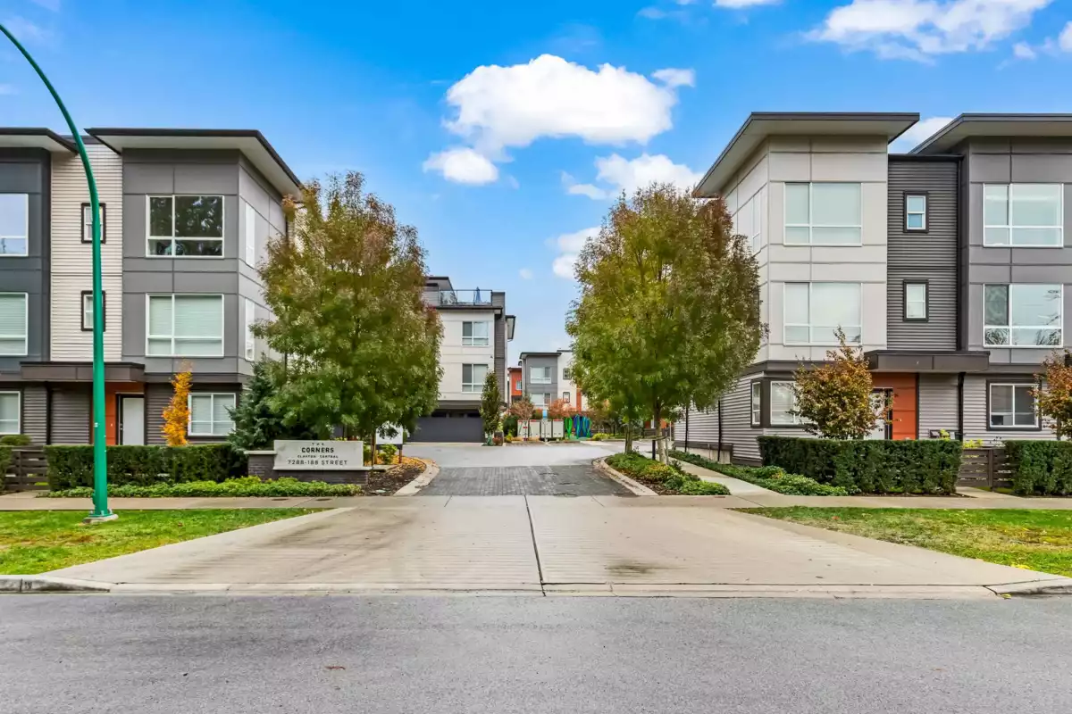 Outdoor Kitchen Photo of 10 7288 188 Street, Surrey, BC