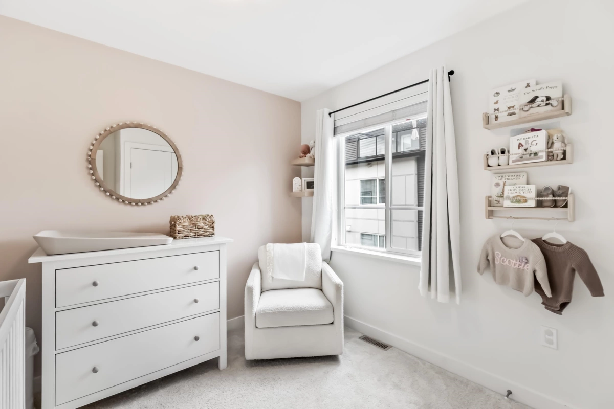 Powder Room Photo of 10 7288 188 Street, Surrey, BC