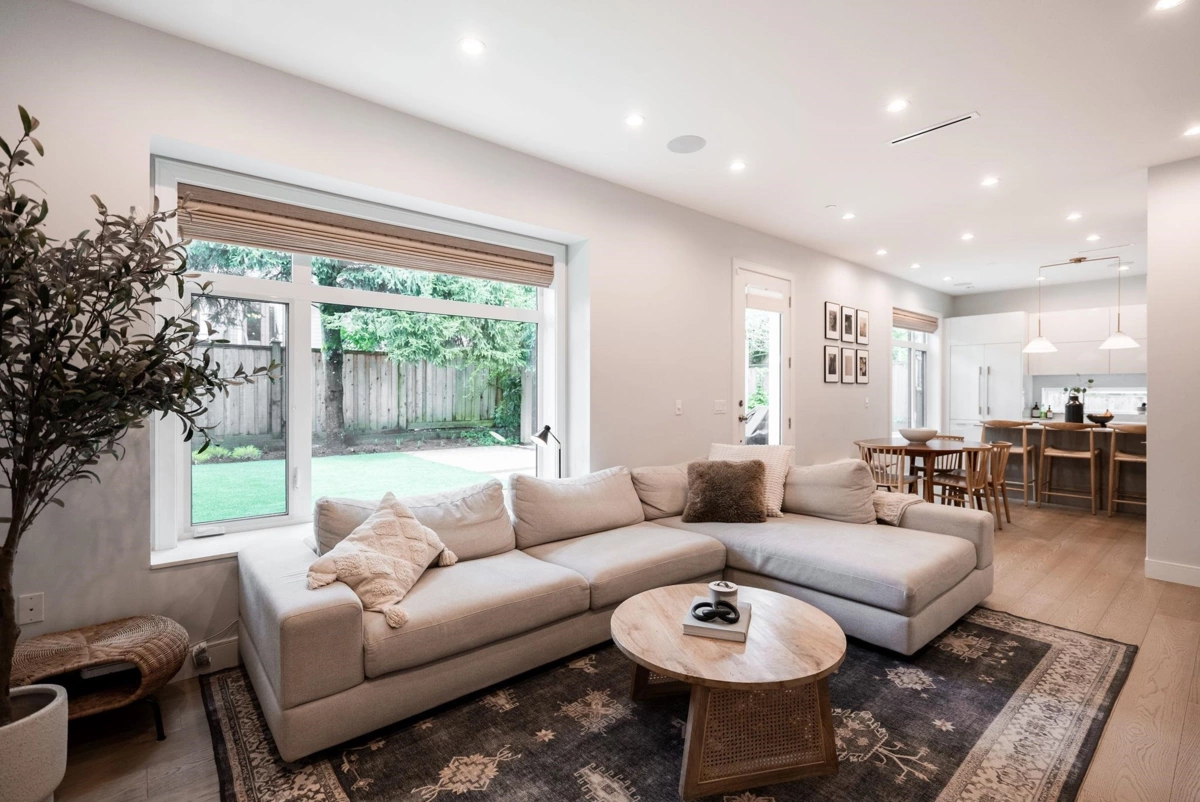 Family Room Photo of 3337 W 40th Avenue, Vancouver, BC