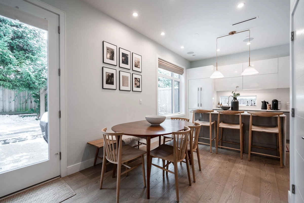 Kitchen Island Photo of 3337 W 40th Avenue, Vancouver, BC