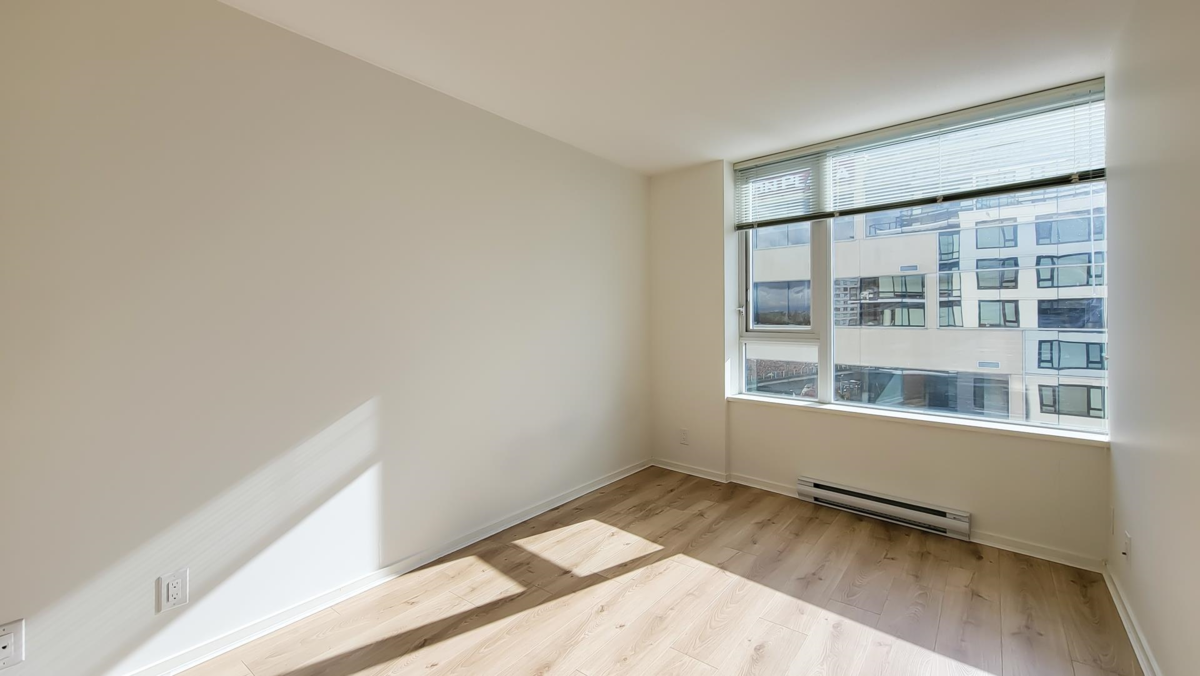Bedroom 2 Photo of 915 7988 Ackroyd Road, Richmond, BC
