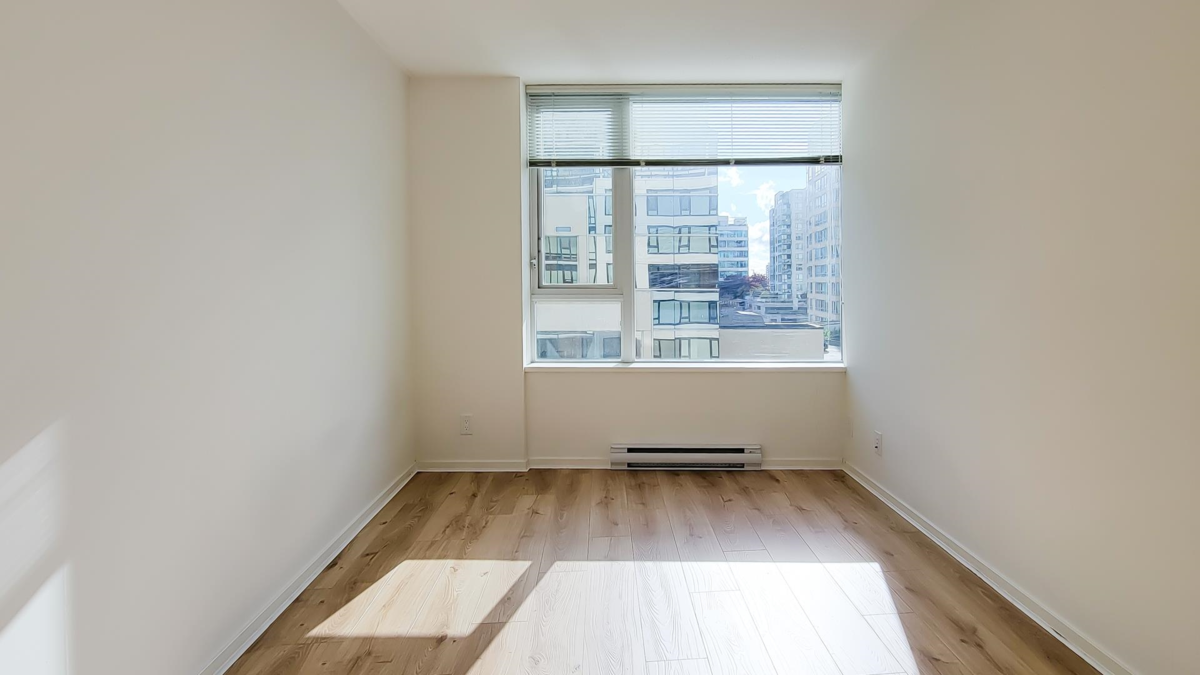Bedroom 3 Photo of 915 7988 Ackroyd Road, Richmond, BC