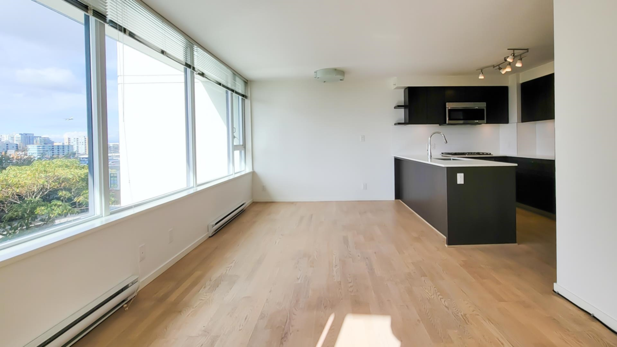 Kitchen Photo of 915 7988 Ackroyd Road, Richmond, BC