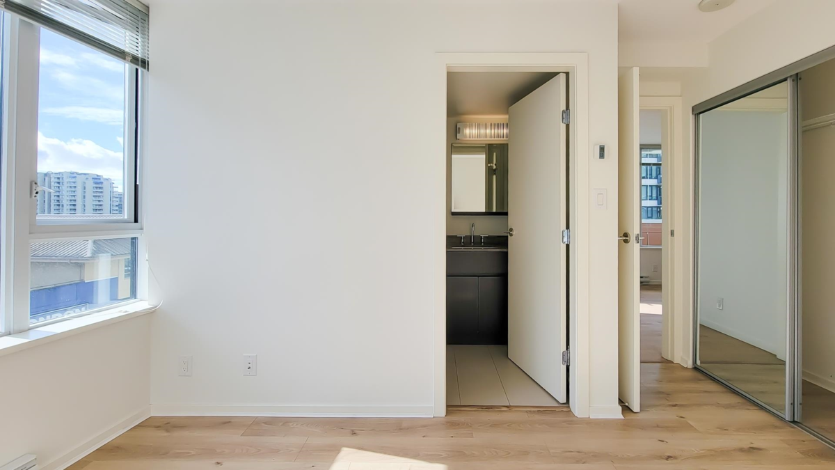 Office / Den Photo of 915 7988 Ackroyd Road, Richmond, BC