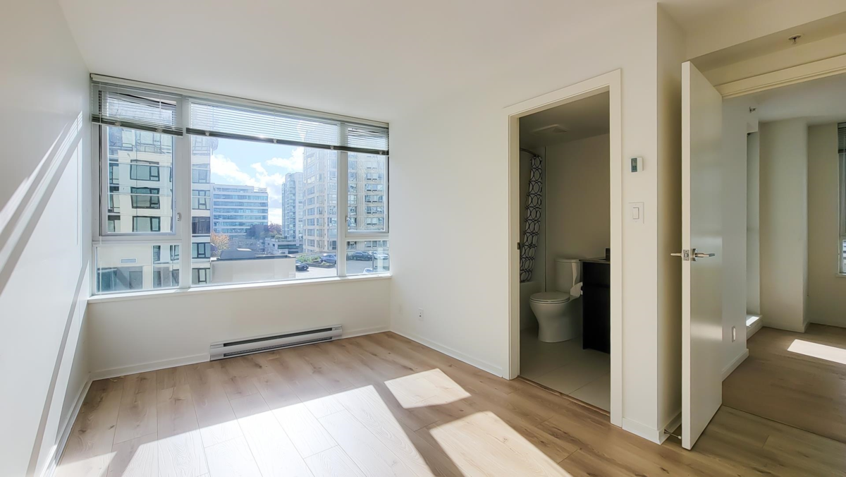Powder Room Photo of 915 7988 Ackroyd Road, Richmond, BC