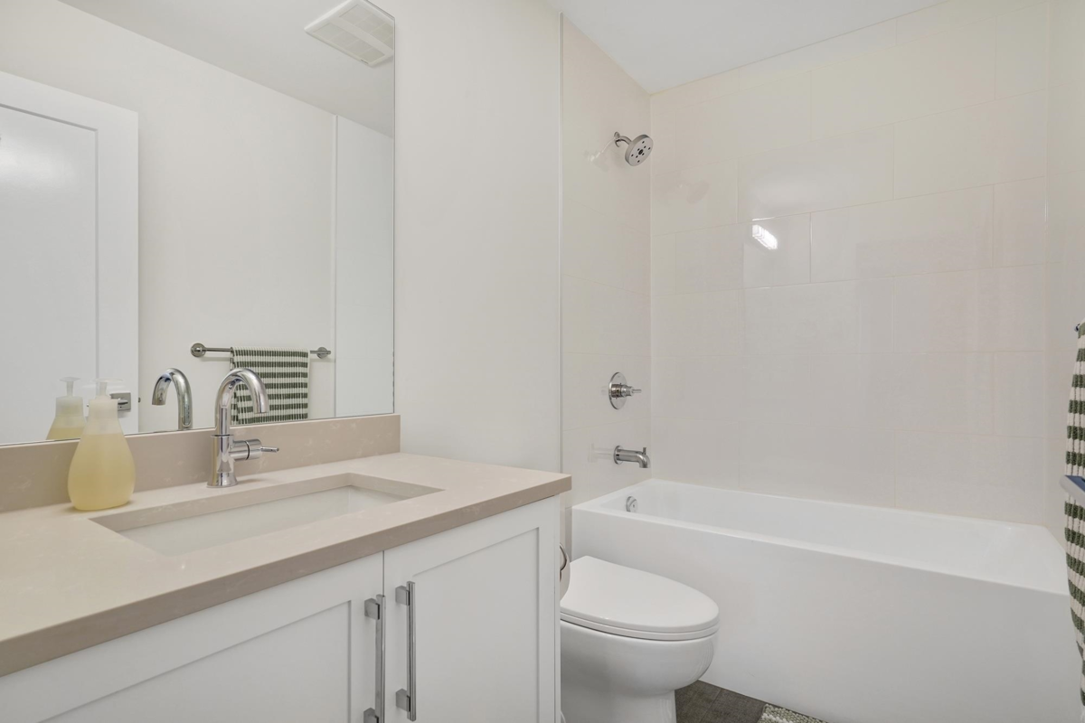 Front Yard Photo of 110 20356 72b Avenue, Langley, BC