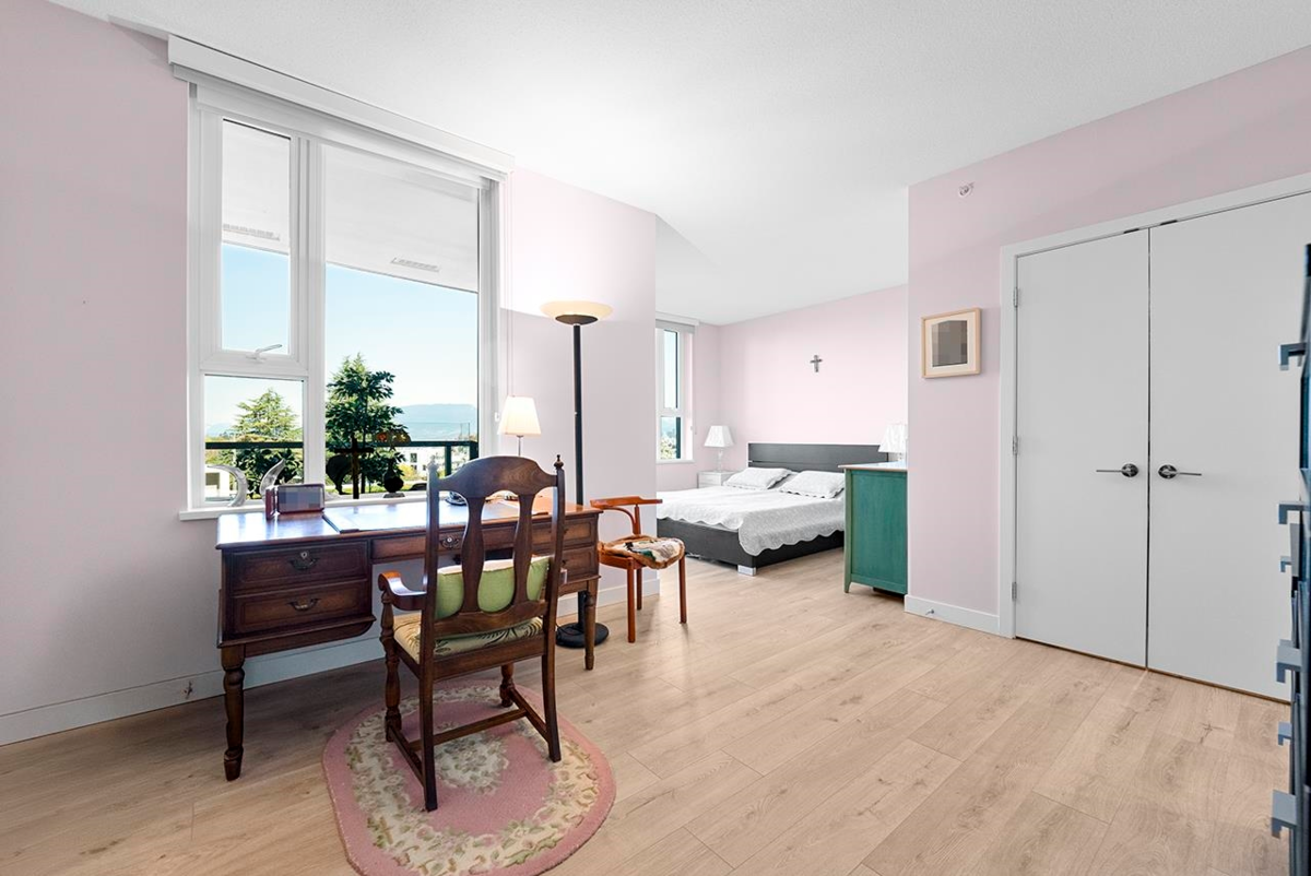 Office / Den Photo of 305 505 W 30th Avenue, Vancouver, BC