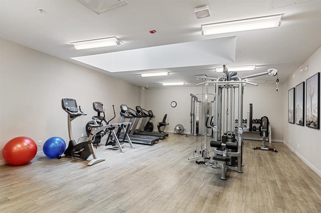 Outdoor Patio Photo of 305 505 W 30th Avenue, Vancouver, BC