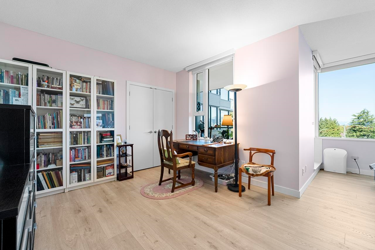 Powder Room Photo of 305 505 W 30th Avenue, Vancouver, BC