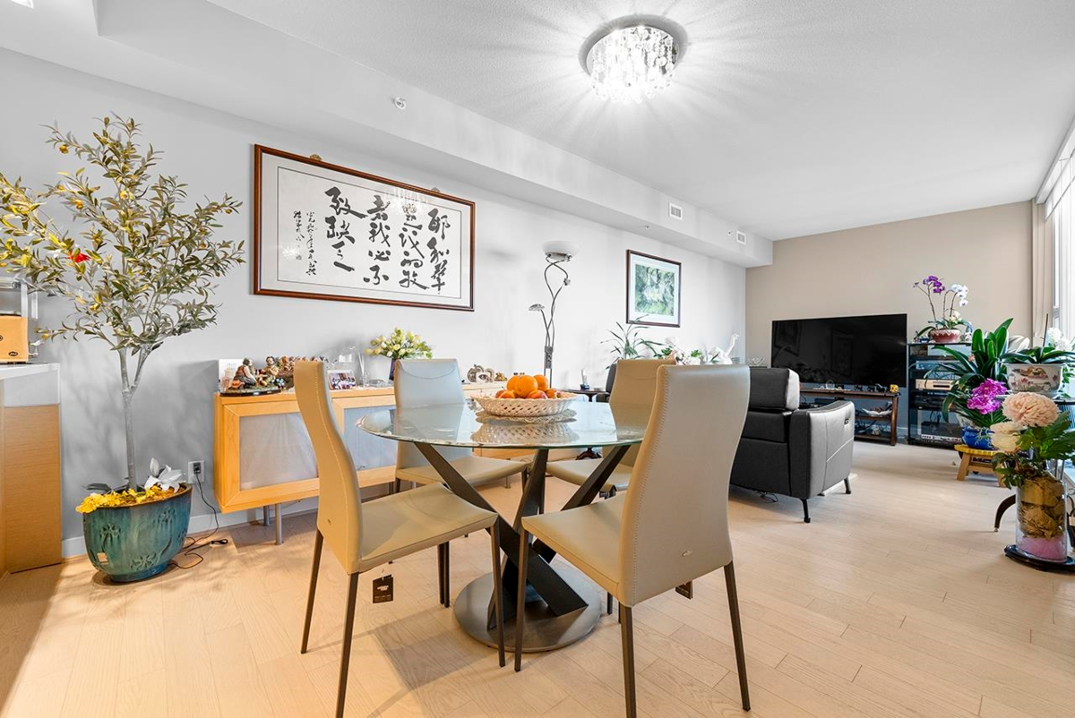 Primary Bedroom Photo of 305 505 W 30th Avenue, Vancouver, BC