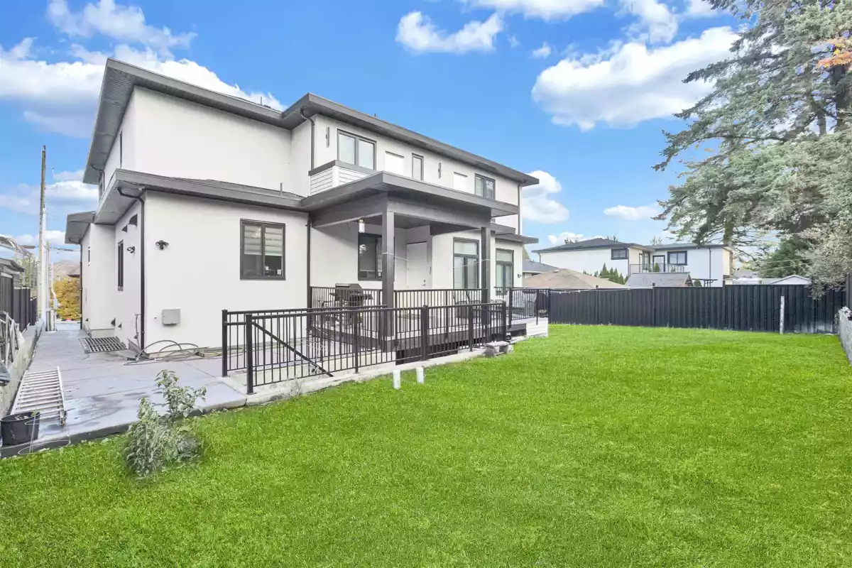 Dining Area Photo of 14714 111a Avenue, Surrey, BC