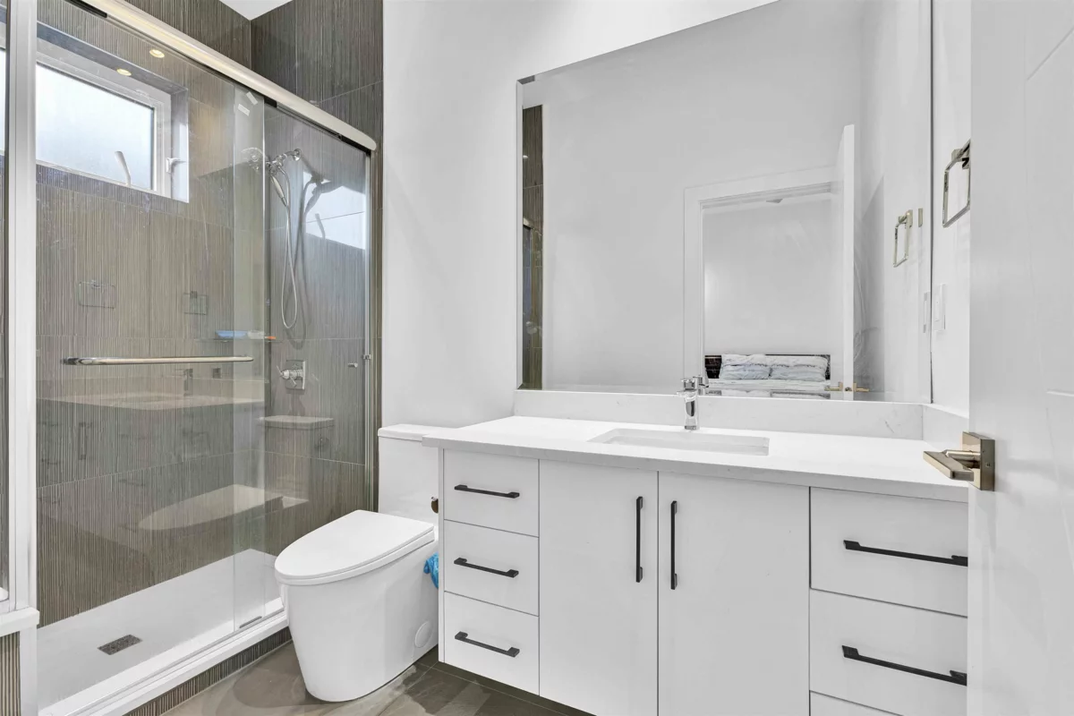 Entry Foyer Photo of 14714 111a Avenue, Surrey, BC