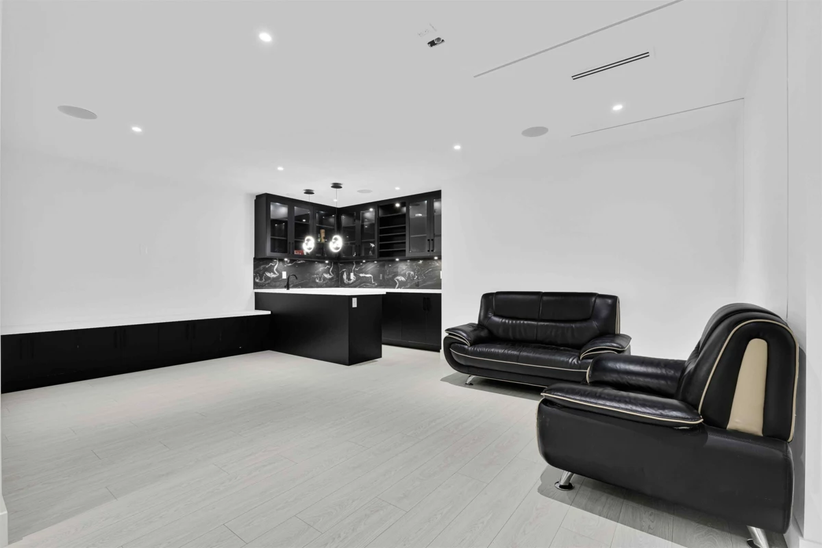 Fitness Center Photo Near 14714 111a Avenue, Surrey, BC