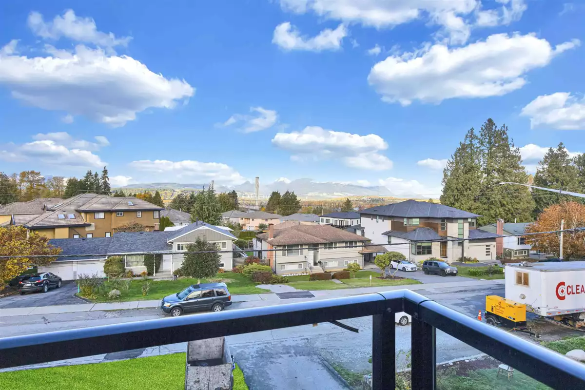 Outdoor Patio Photo of 14714 111a Avenue, Surrey, BC