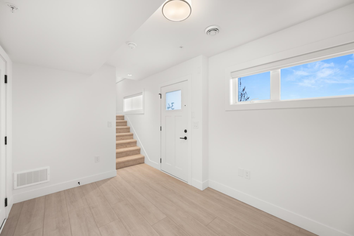 Mudroom Photo of 39 20335 70a Avenue, Langley, BC