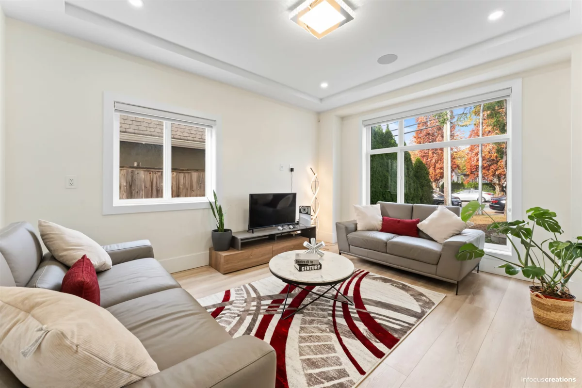 Family Room Photo of 11088 84 Avenue, Delta, BC