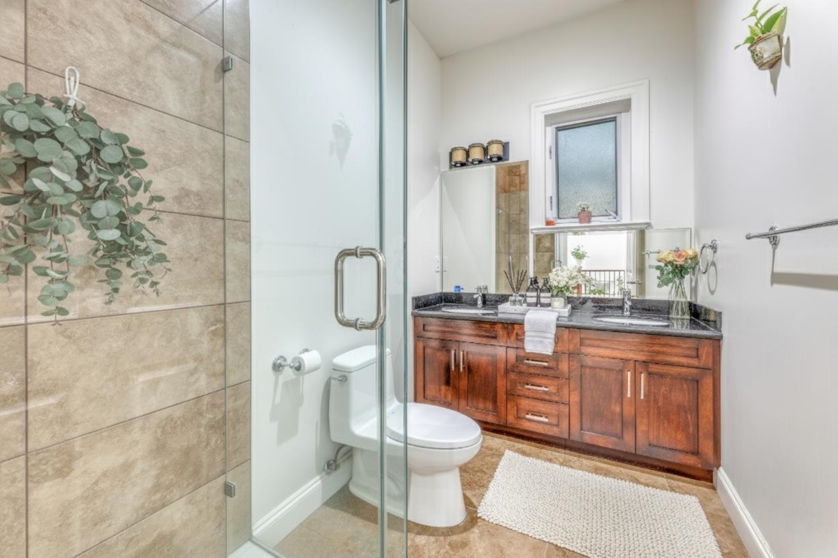 Basement Recreation Room Photo of 1041 Prospect Avenue, North Vancouver, BC