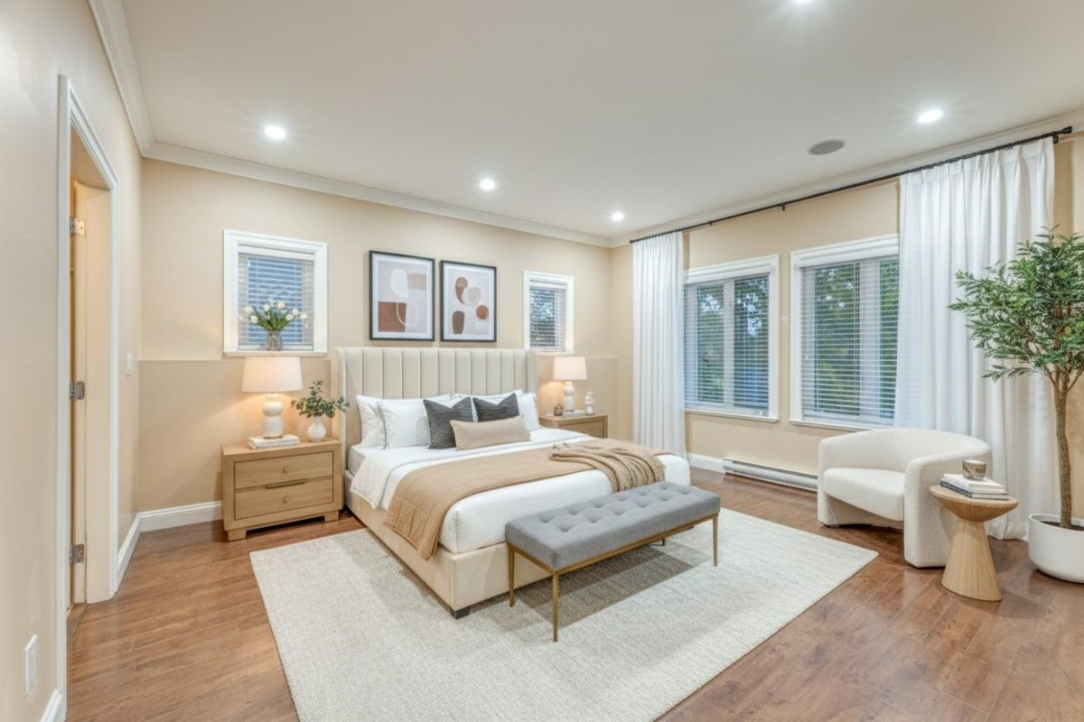 Breakfast Nook Photo of 1041 Prospect Avenue, North Vancouver, BC