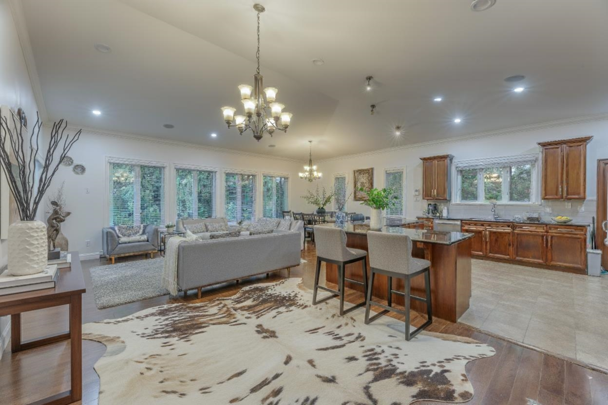 Dining Area Photo of 1041 Prospect Avenue, North Vancouver, BC