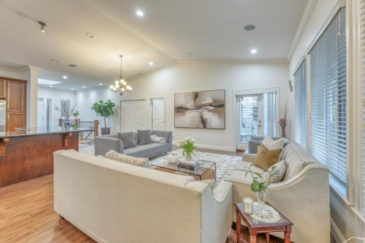 Kitchen Photo of 1041 Prospect Avenue, North Vancouver, BC