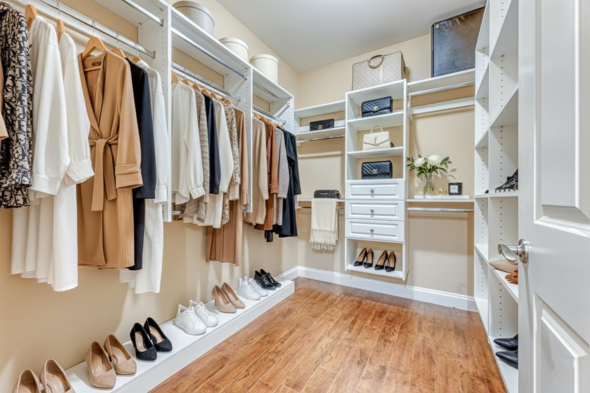 Loft / Bonus Room Photo of 1041 Prospect Avenue, North Vancouver, BC