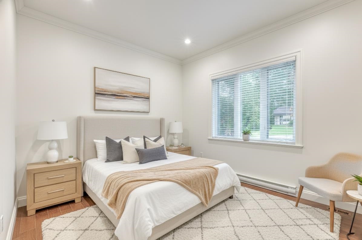 Primary Bathroom Photo of 1041 Prospect Avenue, North Vancouver, BC