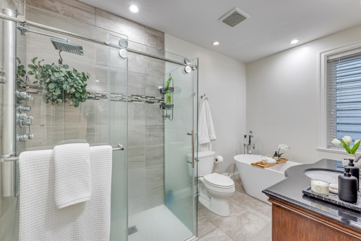 Primary Bedroom Photo of 1041 Prospect Avenue, North Vancouver, BC