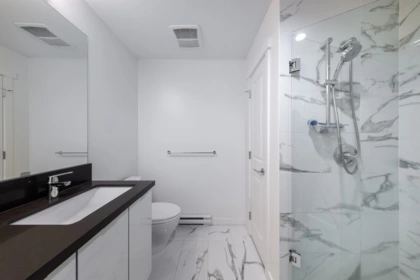 Entry Foyer Photo of 411 15137 33 Avenue, Surrey, BC