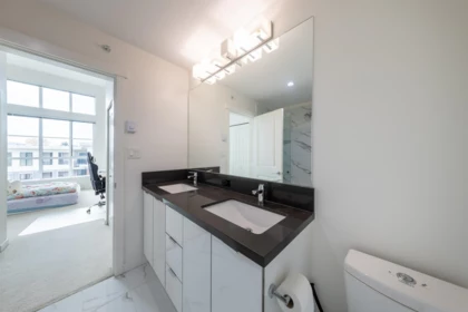 Mudroom Photo of 411 15137 33 Avenue, Surrey, BC