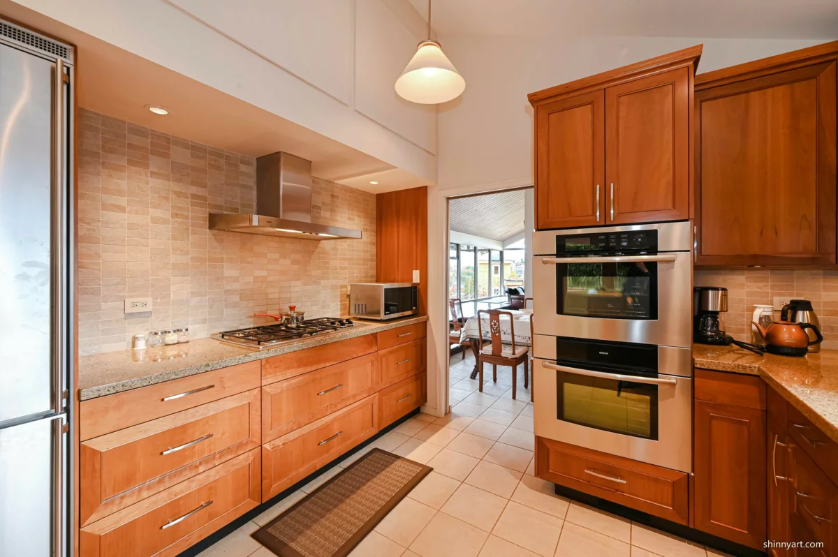 Basement Recreation Room Photo of 4729 Paton Street, Vancouver, BC