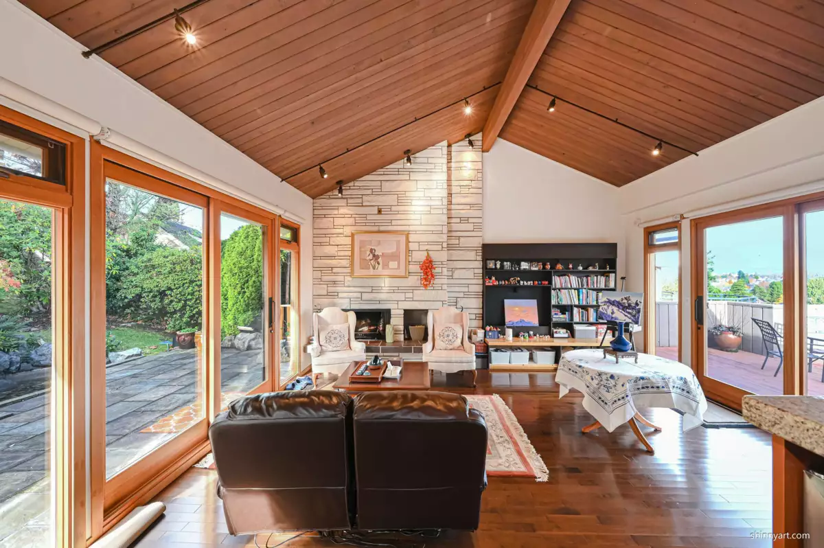 Guest Bathroom Photo of 4729 Paton Street, Vancouver, BC