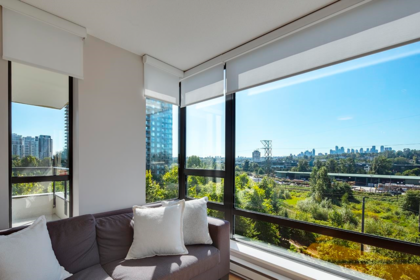 806 4178 Dawson Street, Burnaby, BC, Burnaby — Apartment/Condo for sale