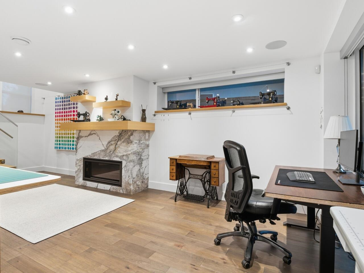 Guest Bathroom Photo of 1381 Chine Crescent, Coquitlam, BC