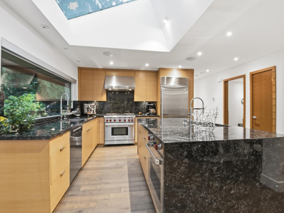 Kitchen Island Photo of 1381 Chine Crescent, Coquitlam, BC