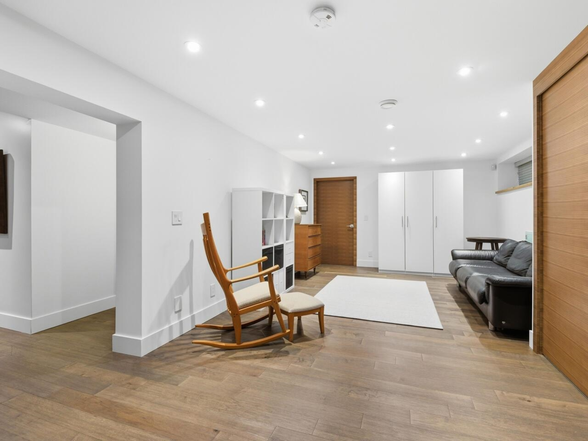 Powder Room Photo of 1381 Chine Crescent, Coquitlam, BC