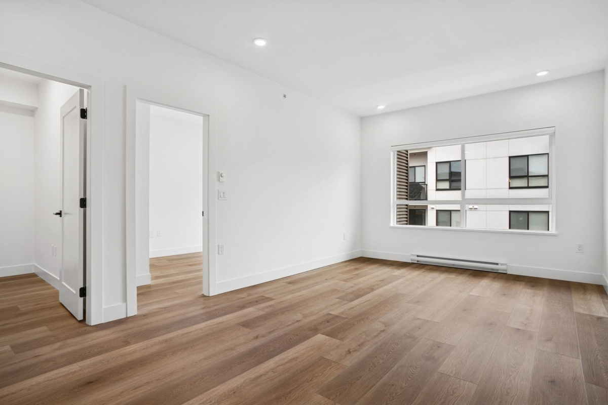 Kitchen Photo of 408 20286 72b Avenue, Langley, BC